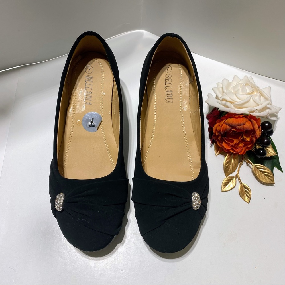 Belladia women’s Black dress shoes with rhinestones on top size 7 New - Picture 2 of 10